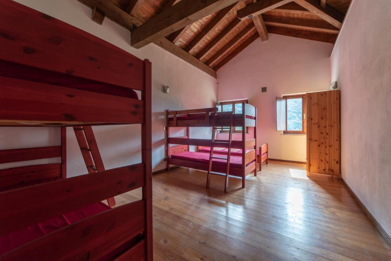 بيت شباب Rifugio Parpinasca Trontano المظهر الخارجي الصورة